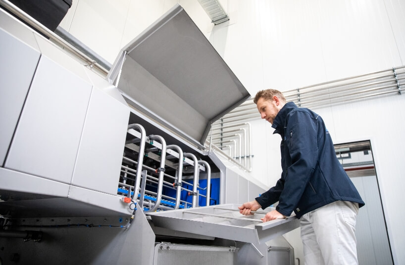 Palletwasser aan het werk